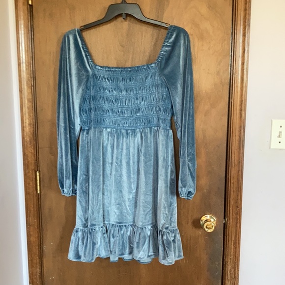 Offer $20 LC Lauren Conrad smocked flounce hem velvet dress duller blue size L - Picture 15 of 17